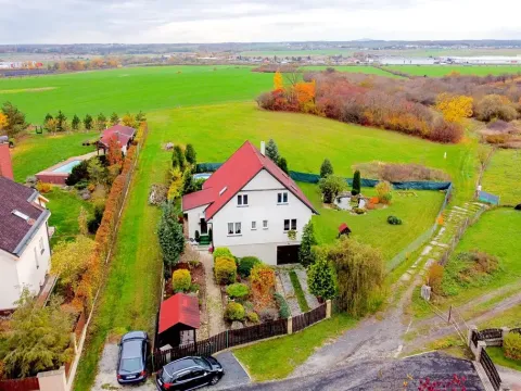 Prodej rodinného domu, Nepřevázka, 252 m2