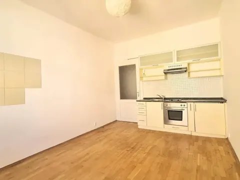 Pronájem bytu 2+kk, Praha - Vršovice, Slovinská, 42 m2