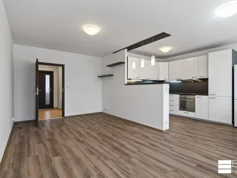 Pronájem bytu 3+kk, Neratovice, nám. Republiky, 78 m2