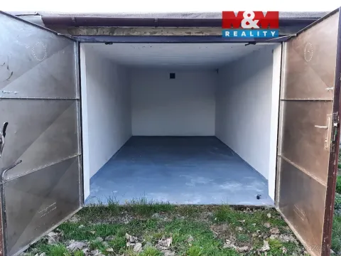 Prodej garáže, Kuřim, Husova, 19 m2