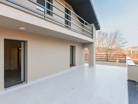 Pronájem ubytování, Praha - Hloubětín, Aloisovská, 340 m2