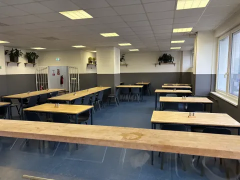 Pronájem restaurace, Praha - Uhříněves, Přátelství, 300 m2