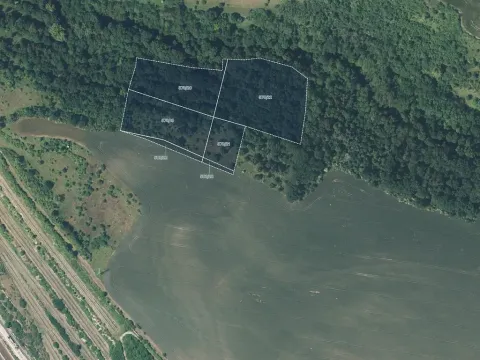 Prodej louky, Mělník, 12578 m2