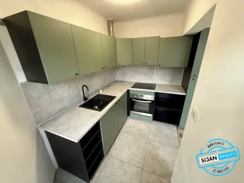 Pronájem bytu 4+1, Opava, Zacpalova, 92 m2