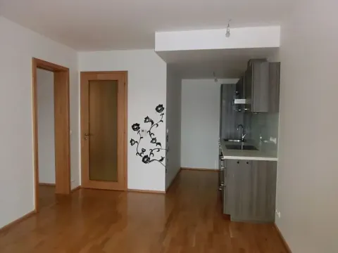 Pronájem bytu 2+kk, Praha - Košíře, Beníškové, 36 m2