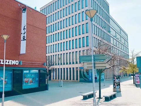 Pronájem kanceláře, Brno, Úzká, 300 m2