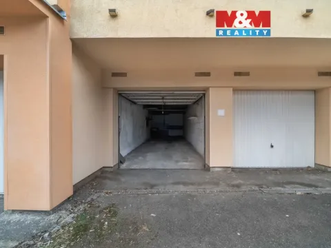 Prodej garáže, Praha - Malešice, Niederleho, 28 m2
