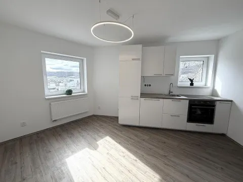 Pronájem bytu 2+kk, Brno - Ivanovice, Černohorská, 33 m2
