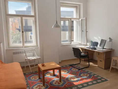 Pronájem bytu 2+kk, Praha - Holešovice, Kamenická, 40 m2