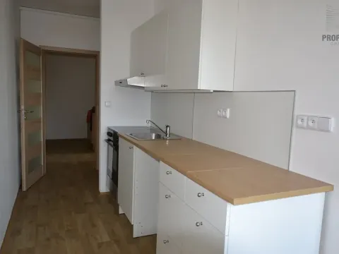 Pronájem bytu 2+1, Brno, Opálkova, 65 m2