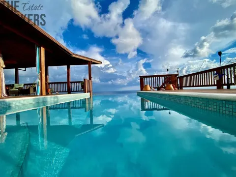 Prodej rodinného domu, Coxen Hole, Roatán, Honduras, 419 m2