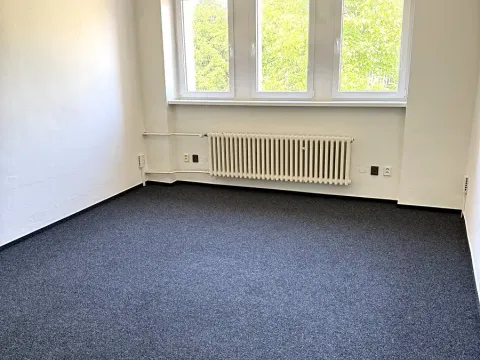 Pronájem kanceláře, Praha - Žižkov, U zásobní zahrady, 476 m2