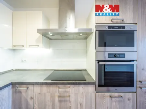 Pronájem bytu 2+kk, Praha - Letňany, Hlučkova, 60 m2