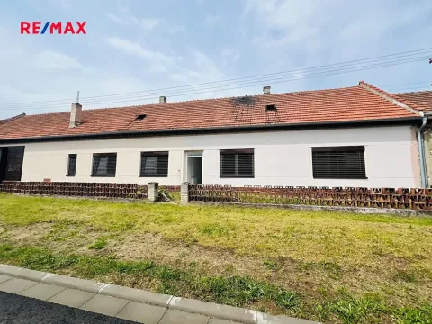 Pronájem bytu 2+1, Bzenec, Veselská, 75 m2