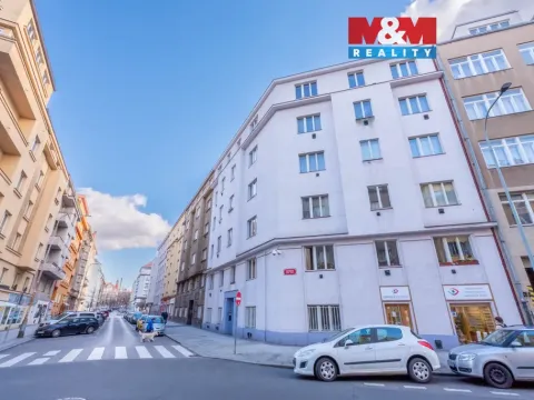 Pronájem bytu 1+kk, Praha - Dejvice, Kafkova, 33 m2