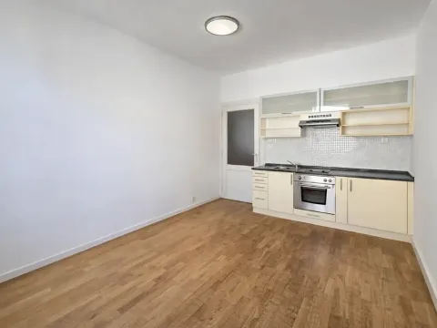 Pronájem bytu 2+kk, Praha - Vršovice, Slovinská, 43 m2
