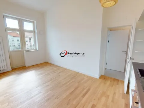 Pronájem bytu 2+kk, Praha - Nusle, Jaromírova, 52 m2