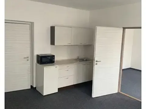 Pronájem kanceláře, Praha - Chodov, Chodovecké náměstí, 51 m2