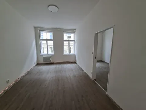 Pronájem bytu 2+1, Praha - Žižkov, Krásova, 44 m2