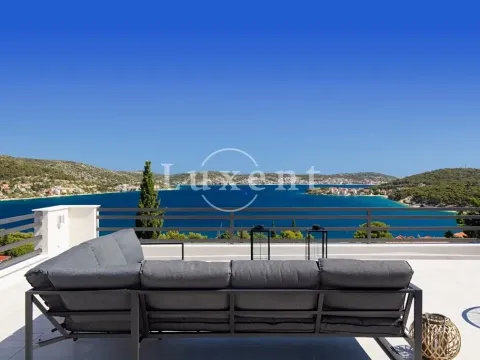 Prodej rodinného domu, Rogoznica, Chorvatsko, 200 m2