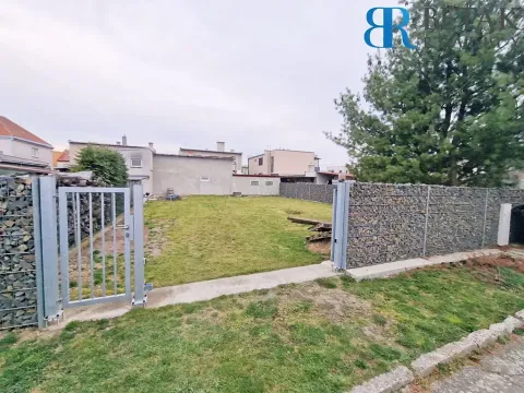 Prodej pozemku pro bydlení, Radslavice, V Zahradách, 345 m2