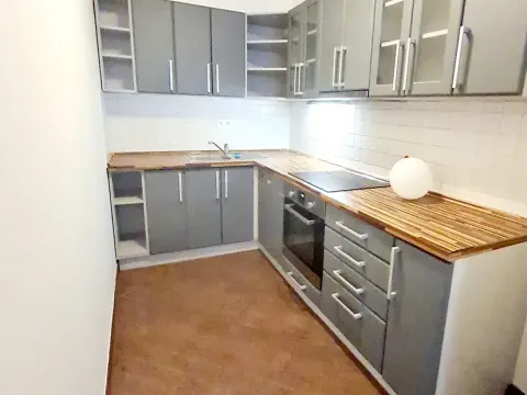 Prodej bytu 2+kk, Praha - Hostavice, U Hostavického potoka, 52 m2