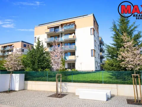 Pronájem bytu 1+kk, Praha - Hloubětín, Nepelova, 35 m2
