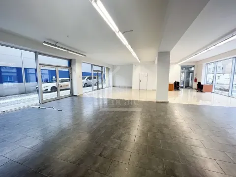 Pronájem obchodního prostoru, Praha - Vršovice, Přípotoční, 185 m2