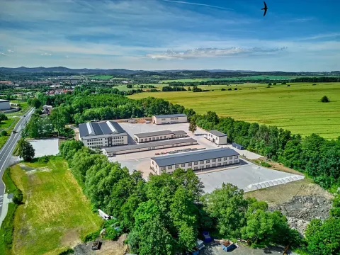 Pronájem skladu, Ostrov, 370 m2