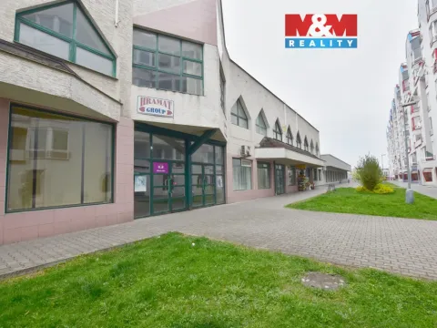 Pronájem obchodního prostoru, Pardubice, Dašická, 155 m2