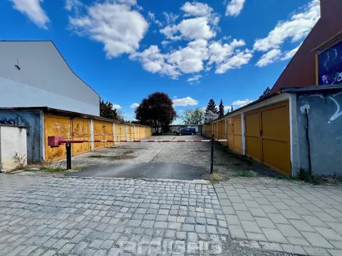 Pronájem garáže, Brno, Kšírova, 19 m2