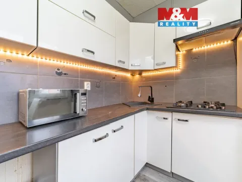 Prodej bytu 2+1, Habartov, Karla Čapka, 52 m2