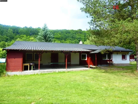 Prodej chaty, Sázava, 330 m2