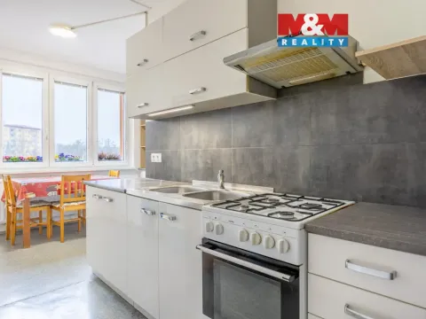 Prodej bytu 3+1, Chomutov, Zahradní, 77 m2