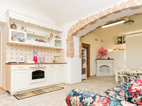 Prodej obchodního prostoru, Praha - Žižkov, Žižkovo náměstí, 113 m2