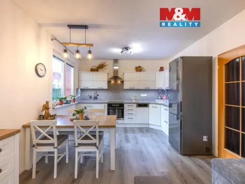Prodej bytu 2+kk, Kosmonosy, Pionýrů, 62 m2