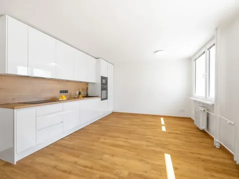 Prodej bytu 3+kk, Praha - Lhotka, Jílovská, 71 m2