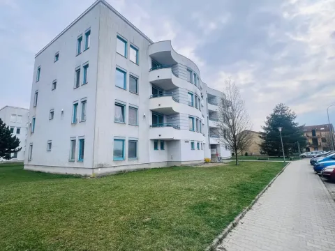 Pronájem bytu 2+kk, Třeboň - Třeboň II, Okružní, 50 m2