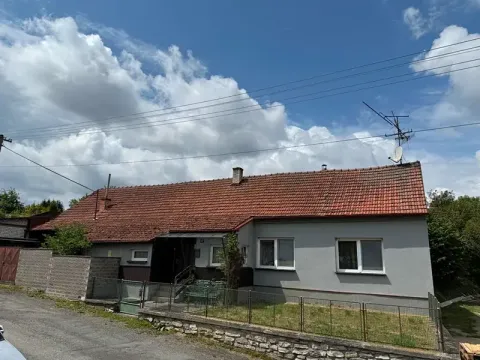 Prodej rodinného domu, Jesenec, 110 m2