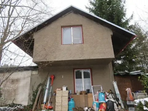 Dražba chaty, Zlatá Koruna, 10 m2