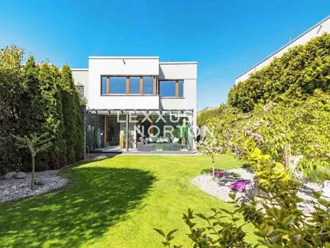 Pronájem rodinného domu, Praha - Jinonice, Laténská, 246 m2