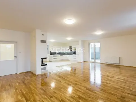 Pronájem vily, Praha, Ke smrčině, 260 m2