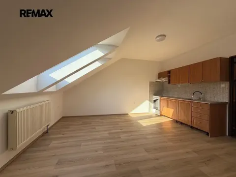 Pronájem bytu 2+kk, Hodonín, Měšťanská, 46 m2