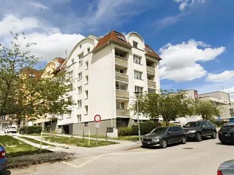 Pronájem bytu 4+1, Strakonice, Mlýnská, 80 m2
