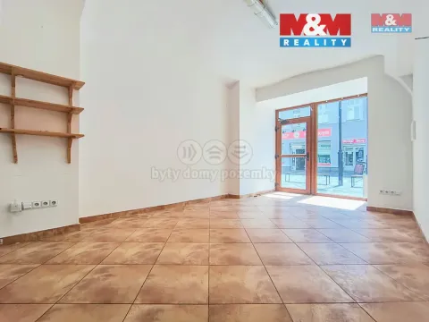 Pronájem obchodního prostoru, Slaný, Husova, 23 m2
