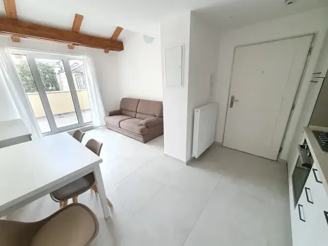 Pronájem bytu 3+kk, Praha - Nusle, náměstí Bratří Synků, 76 m2