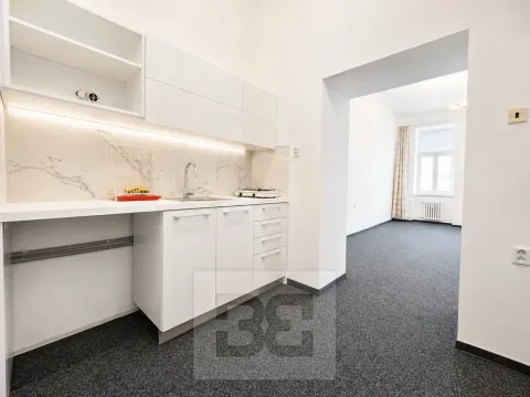 Pronájem bytu 1+1, Brno, Körnerova, 40 m2