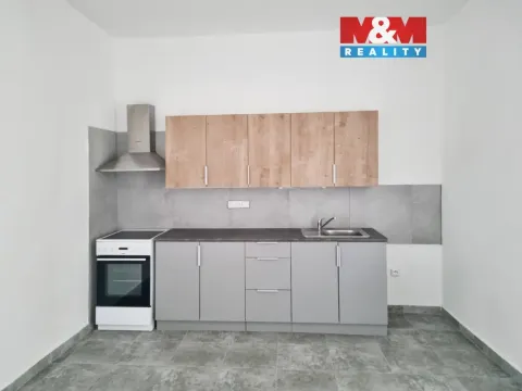 Pronájem bytu 1+1, Sokolov, Nádražní, 38 m2