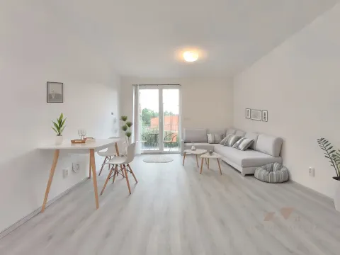 Pronájem bytu 1+kk, Zlín - Malenovice, Pod Hradem II, 30 m2