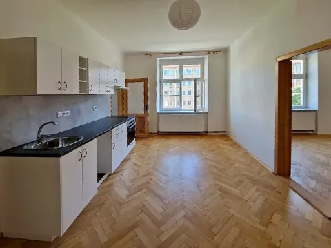 Pronájem bytu 2+kk, Praha - Holešovice, Dělnická, 54 m2